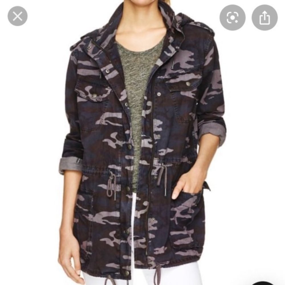 Aritzia Camo Jacket